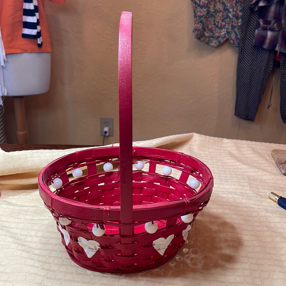 Red Hearts wicker basket